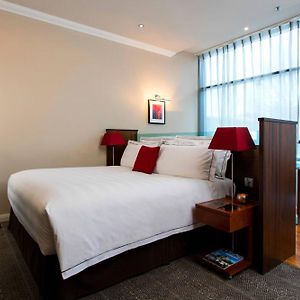 Signature Room Guest room 1 King